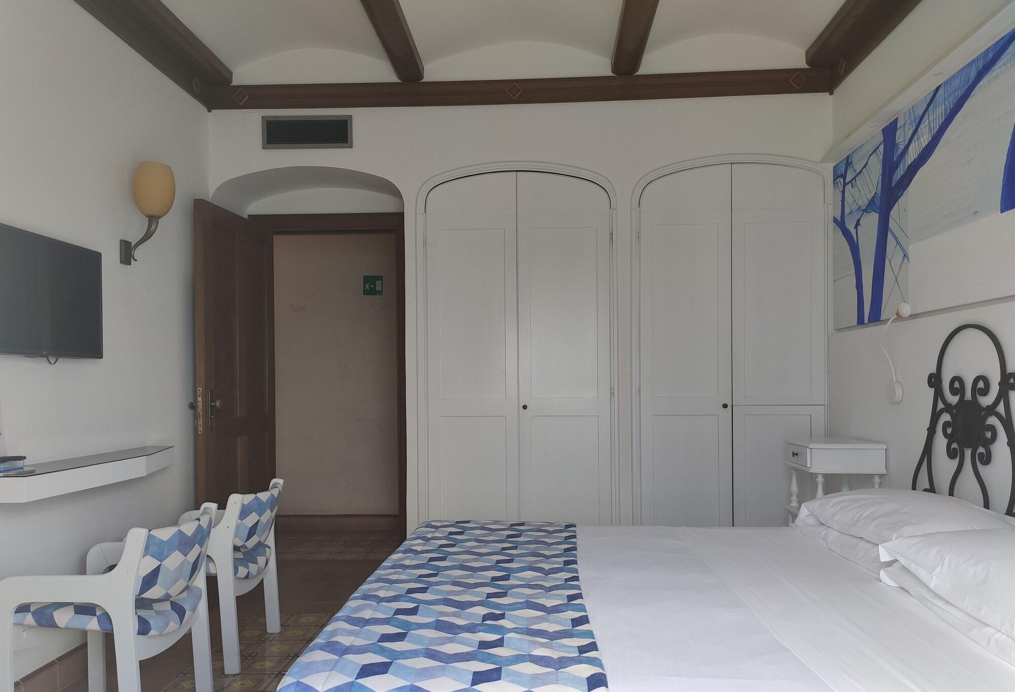 Taverna Del Capitano Marina del Cantone Kültér fotó
