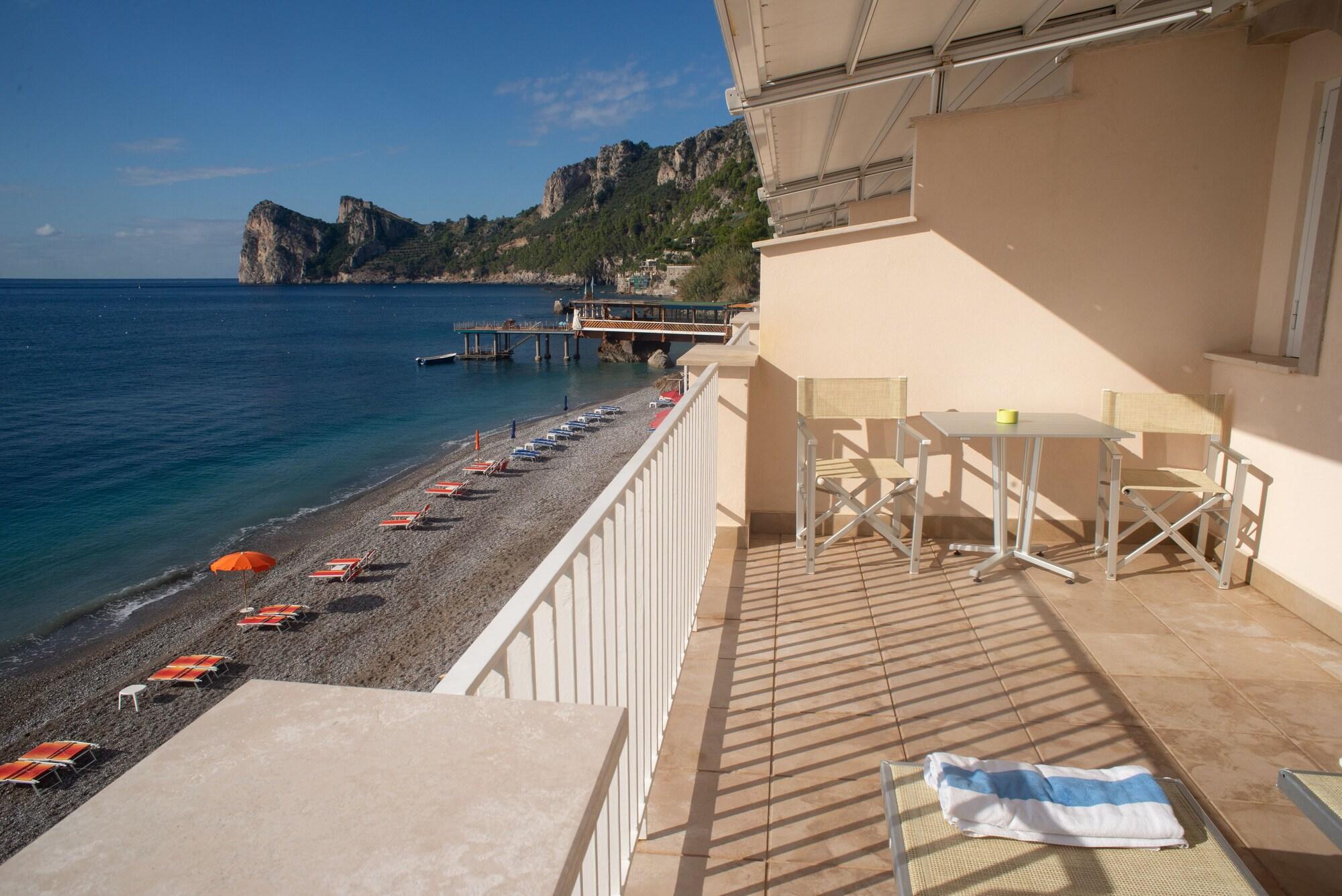 Taverna Del Capitano Marina del Cantone Kültér fotó