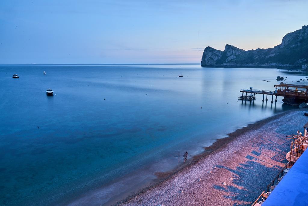Taverna Del Capitano Marina del Cantone Kültér fotó