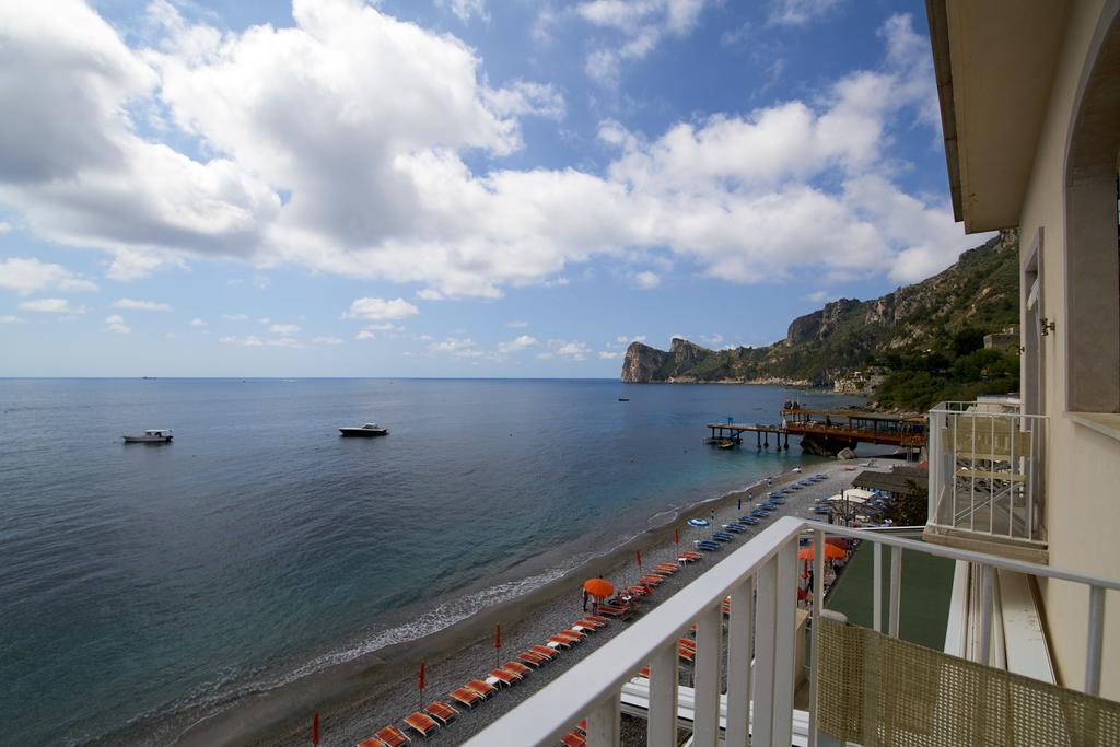 Taverna Del Capitano Marina del Cantone Kültér fotó